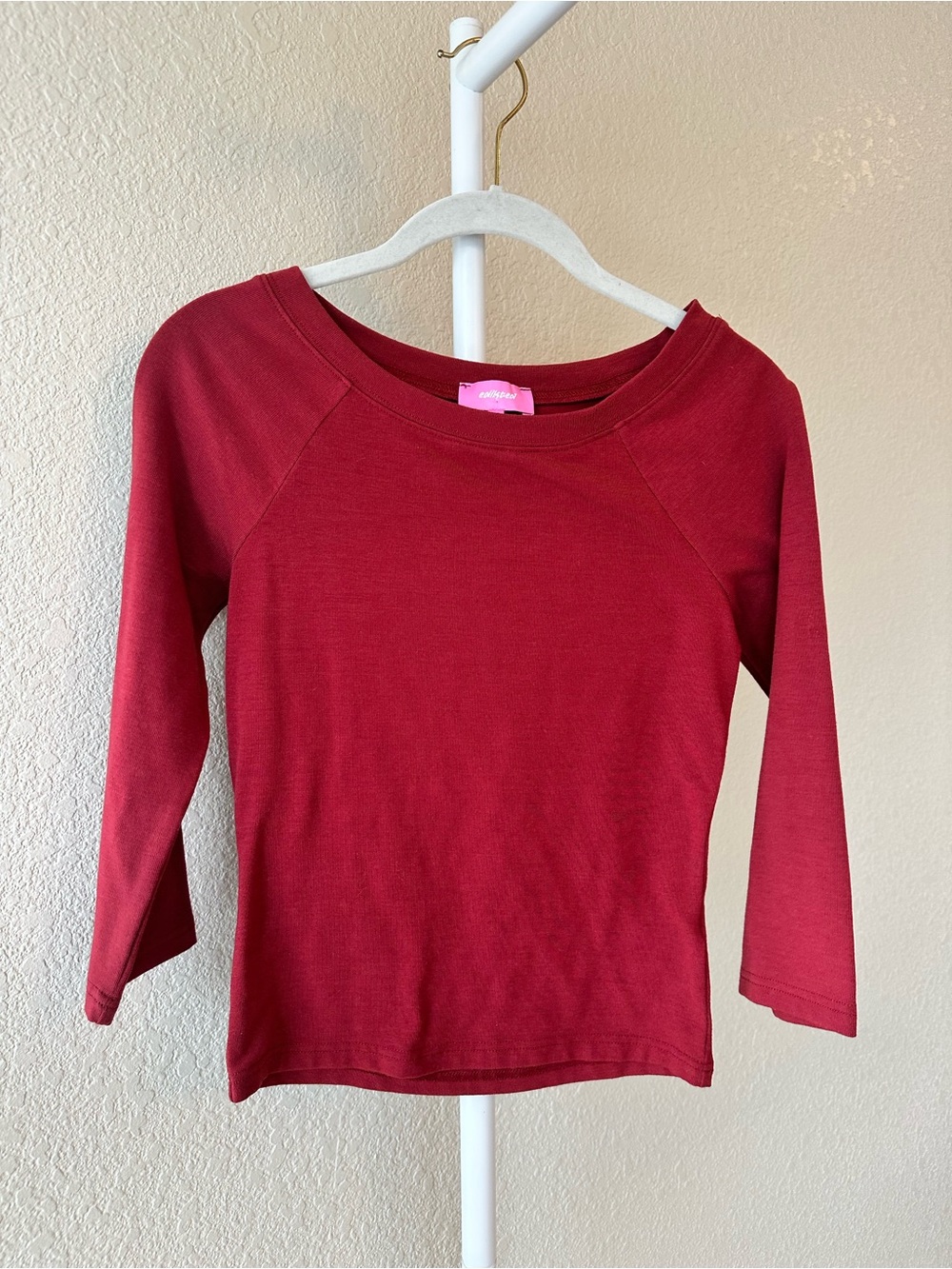 Edikted Mary three quarter sleeve wide neck top dark red size medium